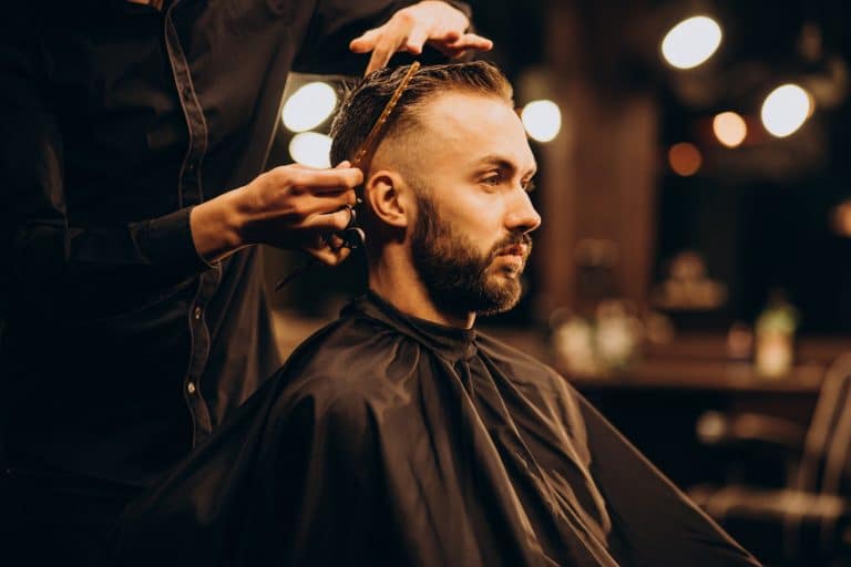 Estilo y vanguardia en barbería: últimas tendencias en cortes y estilismos para el hombre moderno